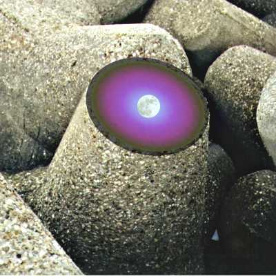 Cosmos- 2000 - 60x60 / Foto reelaborada digitalmente.