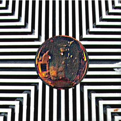 Optik- 2000 - 60x60 / Foto reelaborada digitalmente.