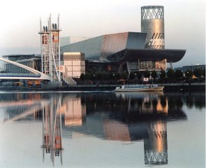  The Lowry - Manchester, U.K. / Arq. Michael Wilford & Assoc.
